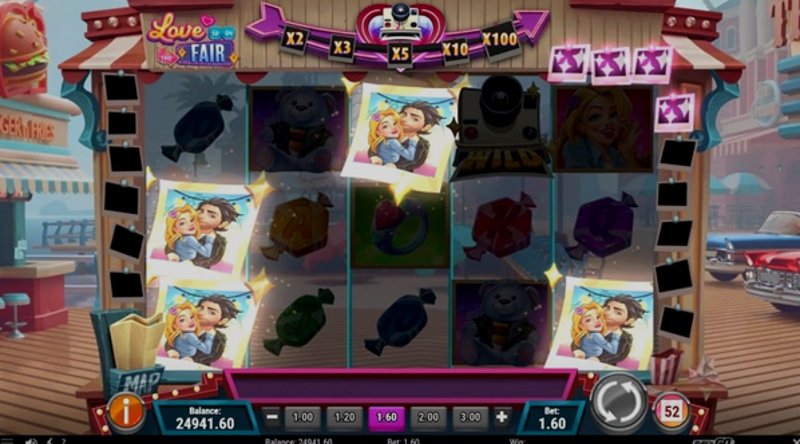 Играть Love is in the Fair от Playn Go в казино 1Win
