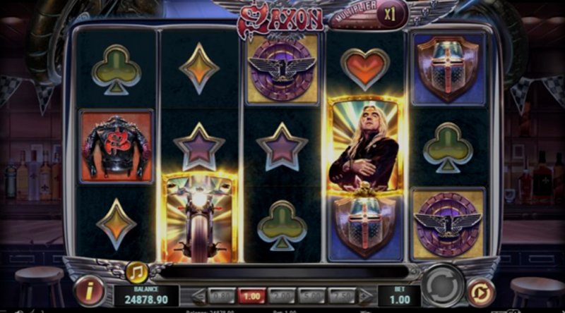 Играть Saxon от Playn Go в казино 1Win
