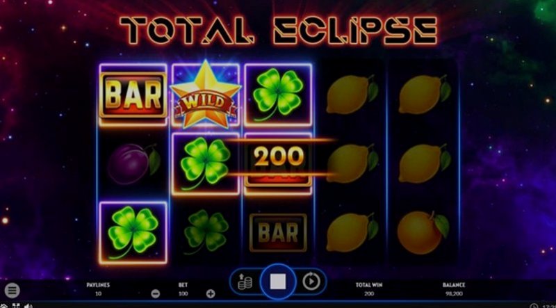 Играть Total Eclipse от Apparat в казино 1Win